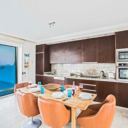 Oceanus Villa *